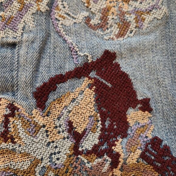 Pilcro Mid Rise Slim Boyfriend Jeans Embroidered Medium Wash Size 28 - Picture 11 of 11